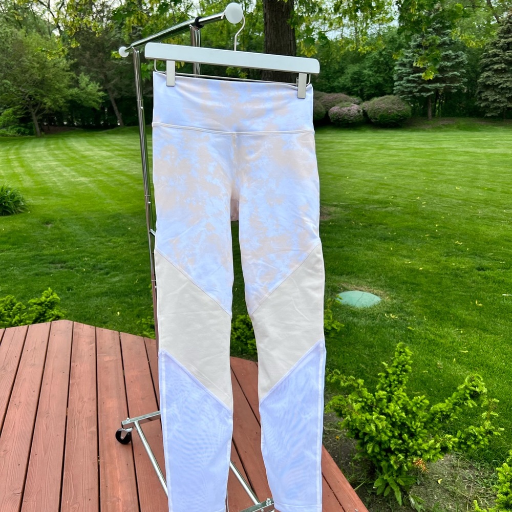 Fabletics (Never Worn Before) Yellow + White Legg… - image 4